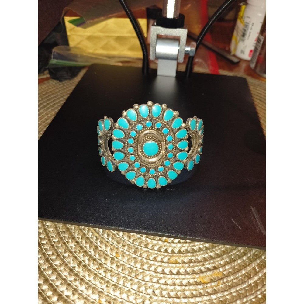 Vintage Sterling Silver Native American Zuni Needlepoint Cuff Bracelet Gorgeous